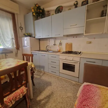 Michela 2 Apartament Vada